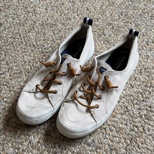 Sperry women’s Tan Canvas Sneakers